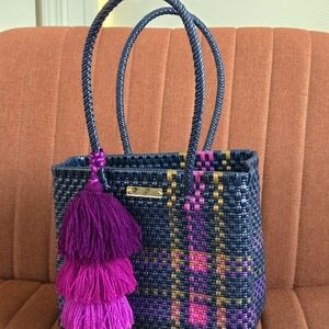 Collarist Woven Plastic Tote Basket Bag Navy Pink Geometric Mini Structured